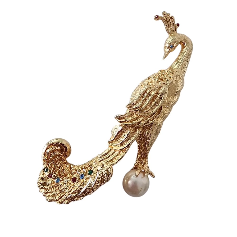 Vintage Oleg Cassini 1964 brooch peacock rhinestones and faux pearl gold  A0033